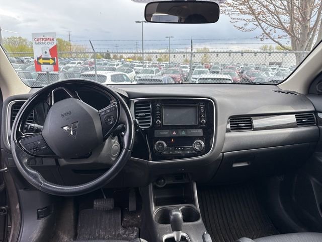 Used 2016 Mitsubishi Outlander SEL AWD/4WD image 7