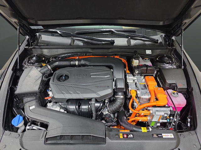 New 2026 Hyundai Sonata Limited FWD image 39
