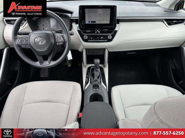 Certified 2024 Toyota Corolla Cross L image 16