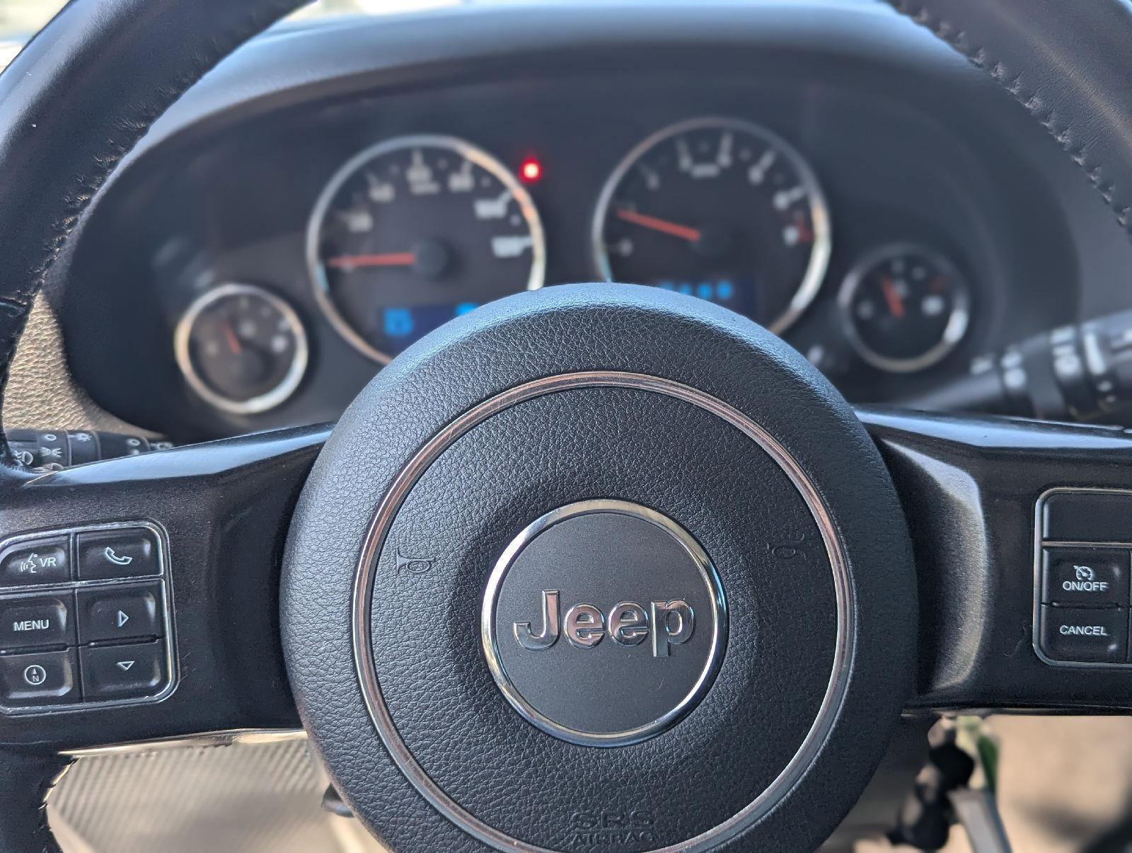 Used 2018 Jeep Wrangler Unlimited Rubicon w/ Max Tow Package AWD/4WD image 20