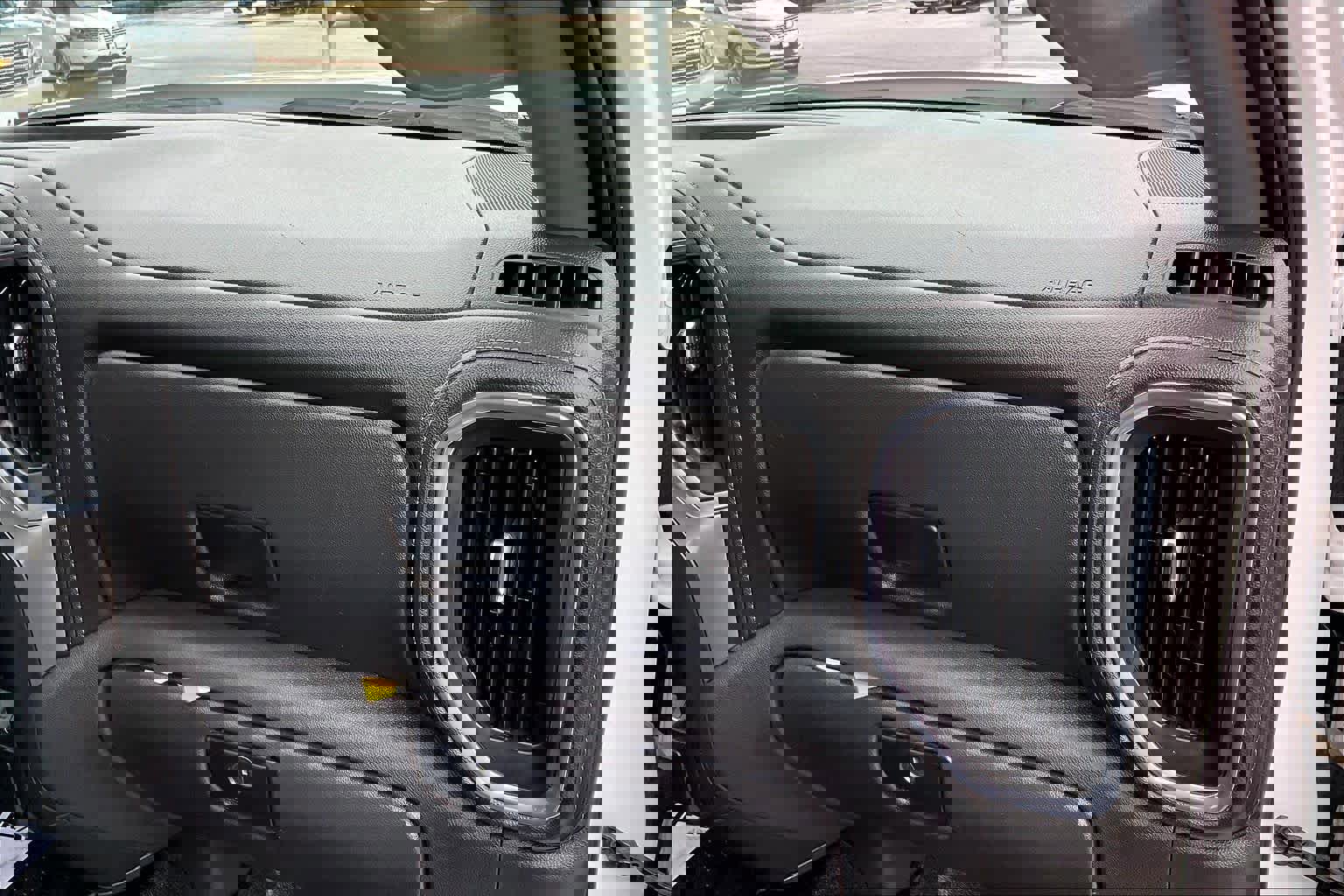 Used 2022 Chevrolet Silverado 1500 LT image 19