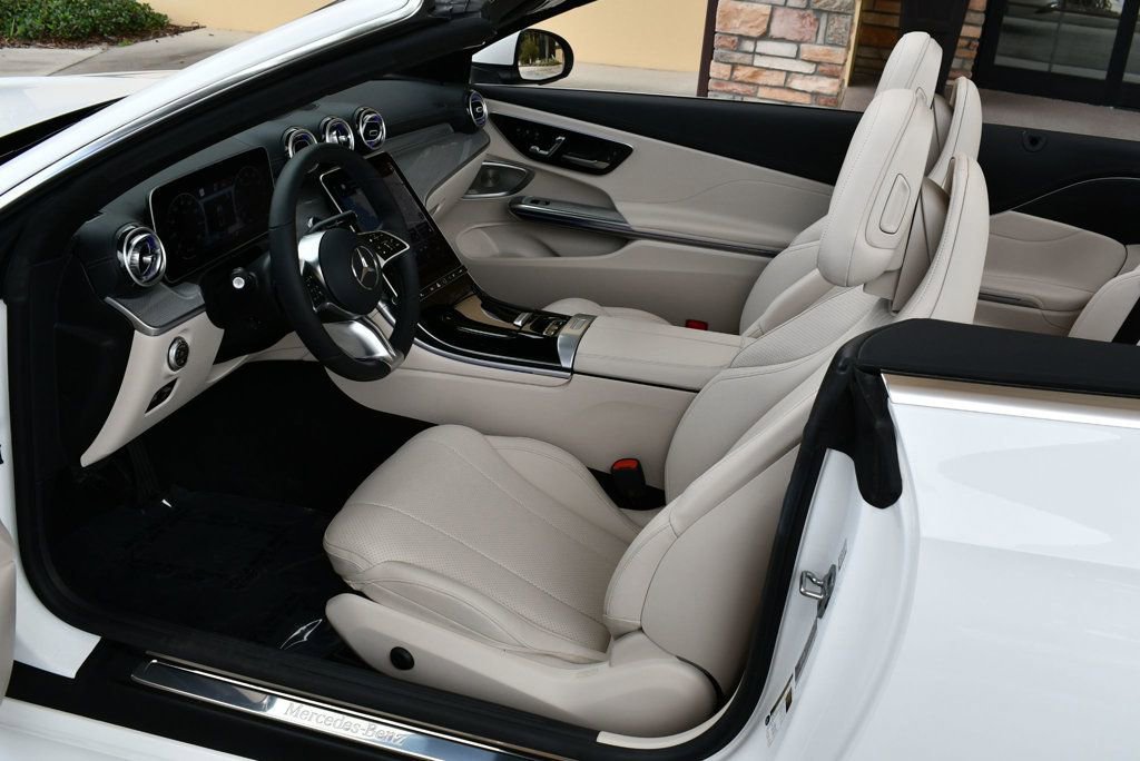 Used 2024 Mercedes-Benz CLE 300 4MATIC Cabriolet w/ Driver Assistance Package image 60