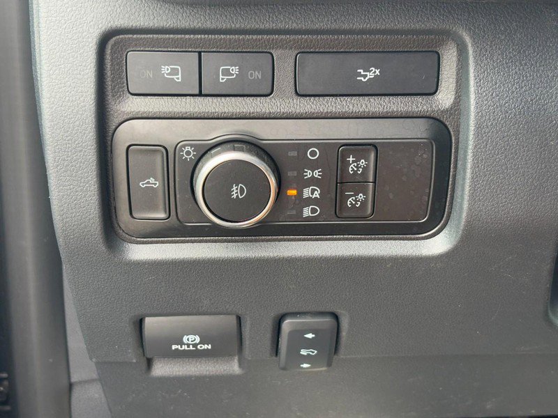 Used 2024 Ford F350 Lariat w/ Chrome Package image 16