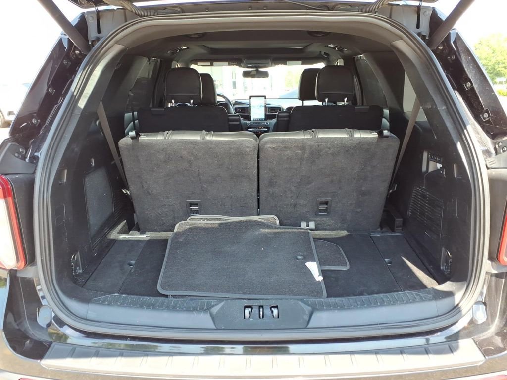 Used 2020 Ford Explorer ST w/ ST Street Pack image 26