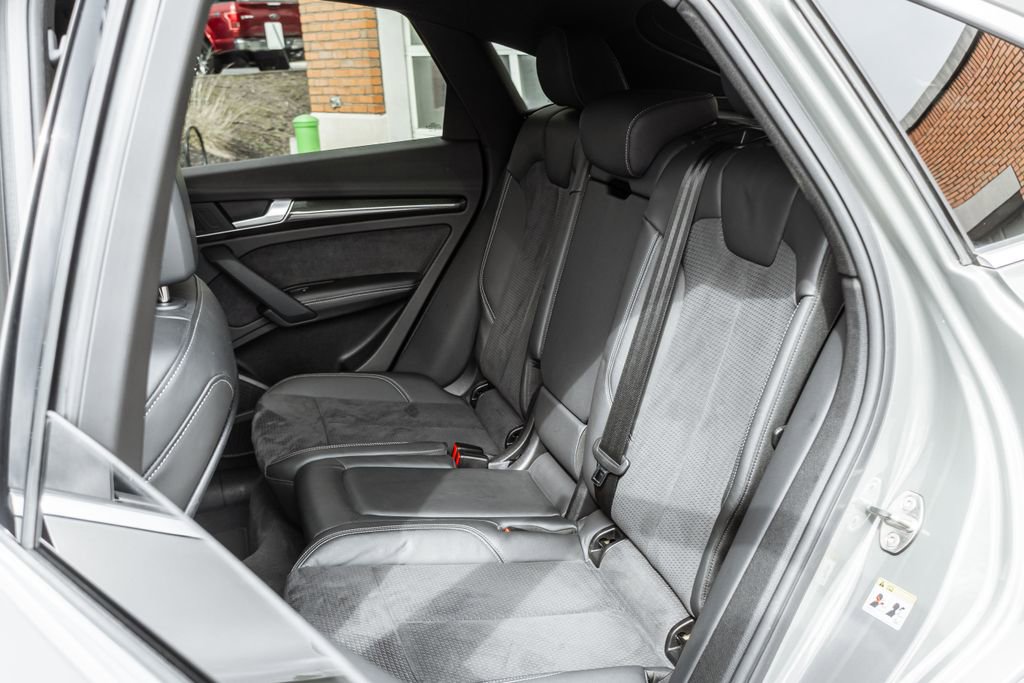 Used 2023 Audi SQ5 Prestige w/ Prestige Package image 29