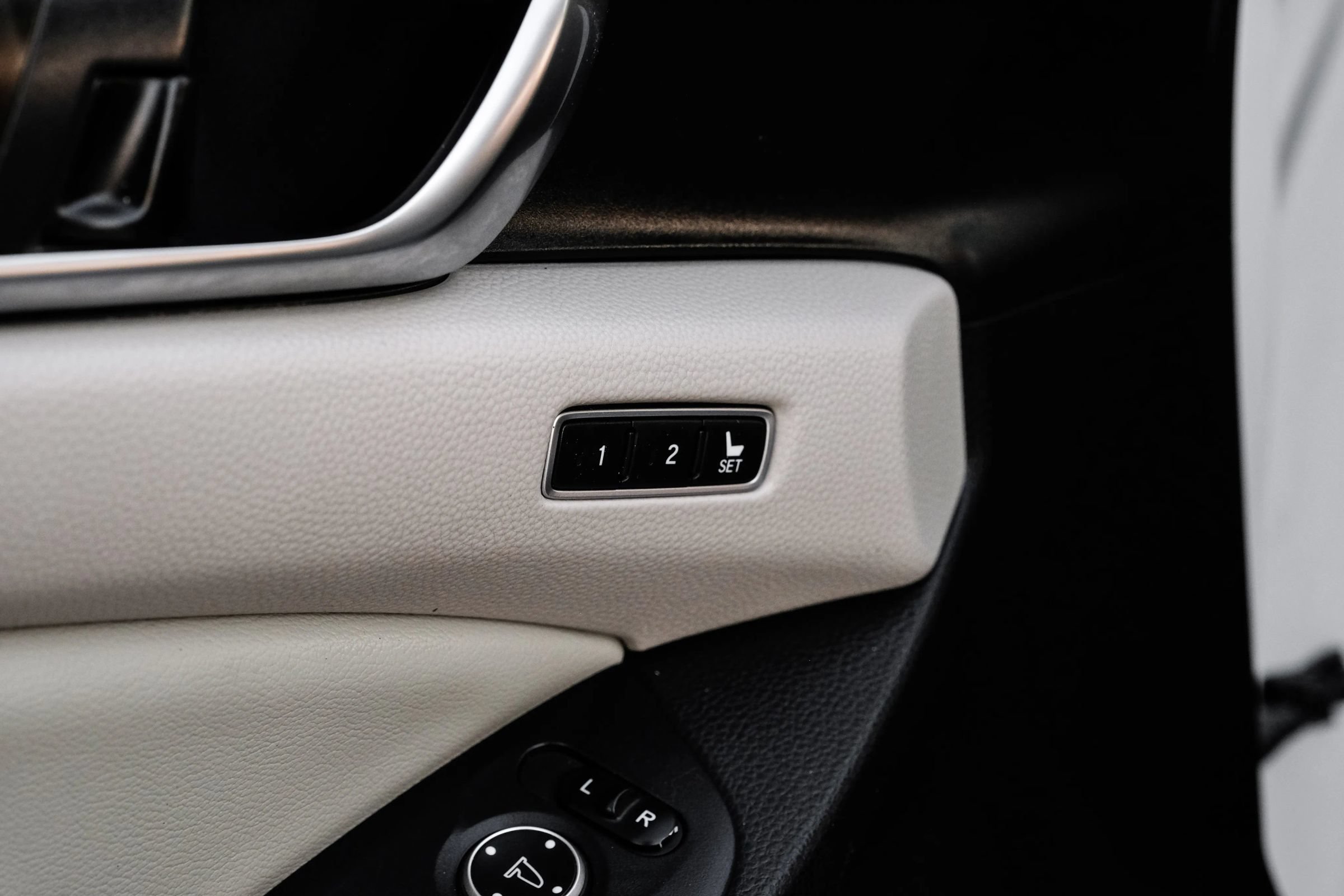 Used 2018 Honda Accord EX-L image 44