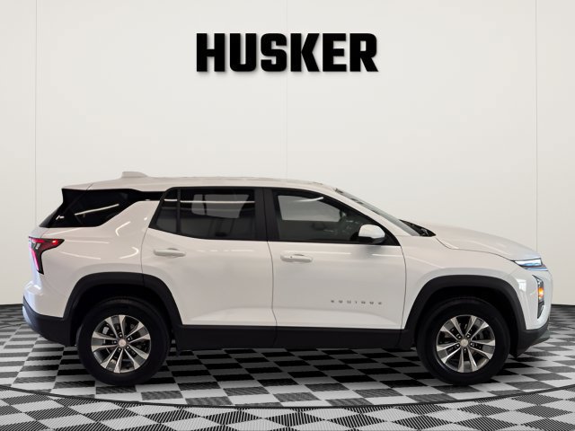 Certified 2025 Chevrolet Equinox LT AWD/4WD image 1