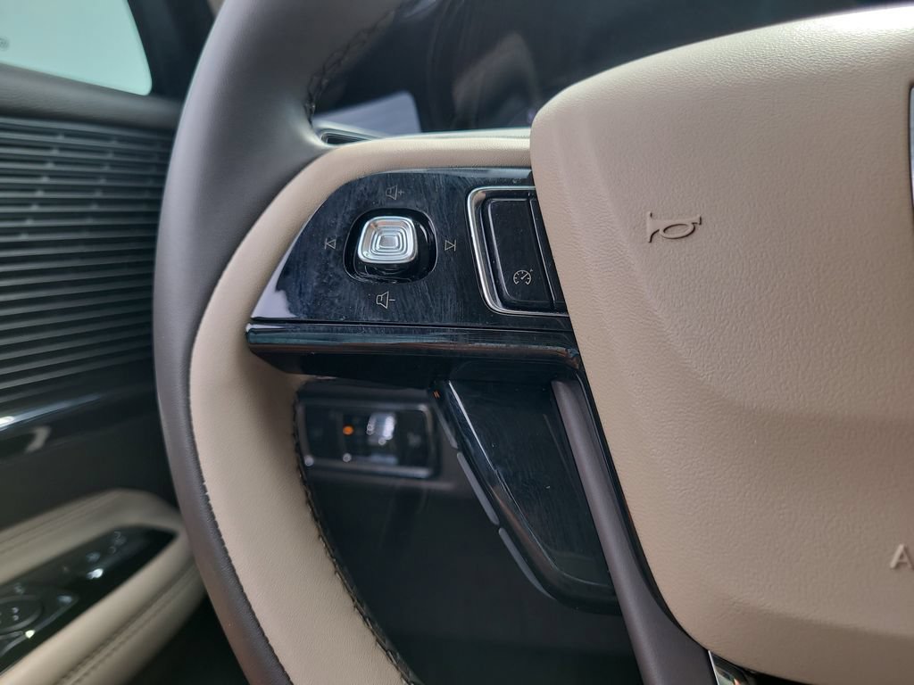 Used 2022 Lincoln Corsair FWD image 26