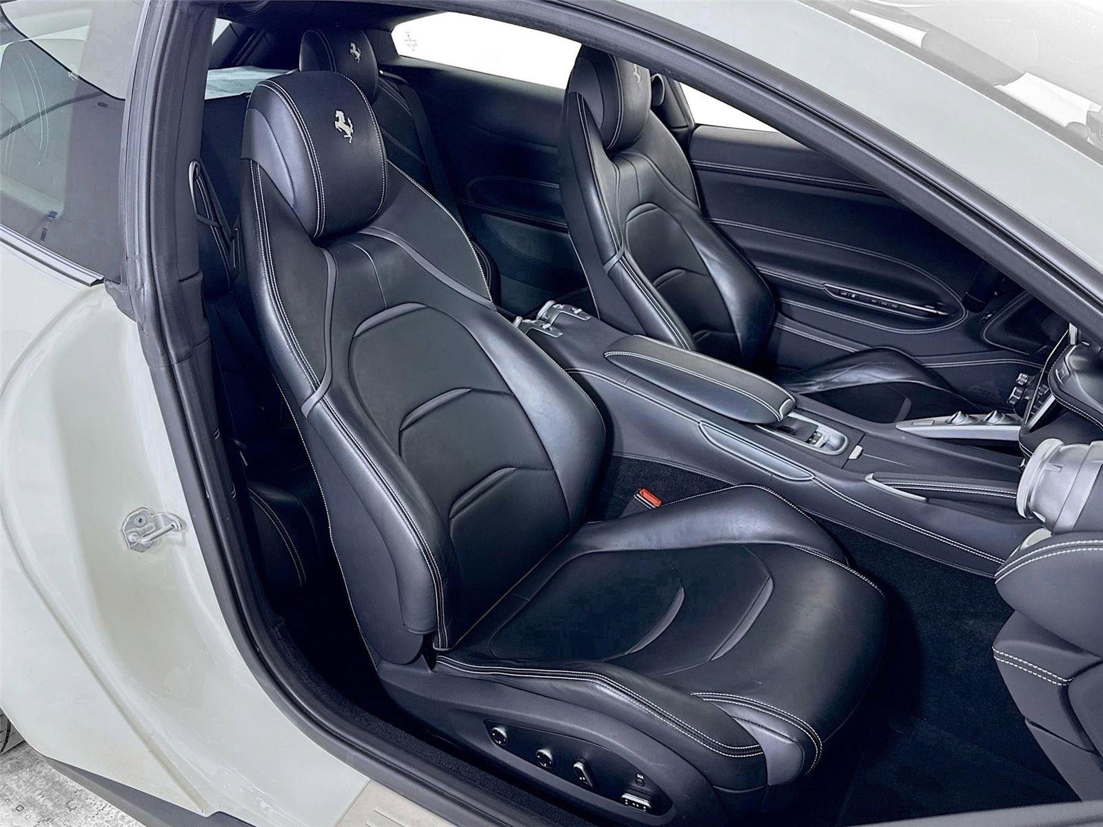 Used 2019 Ferrari GTC4Lusso T image 26