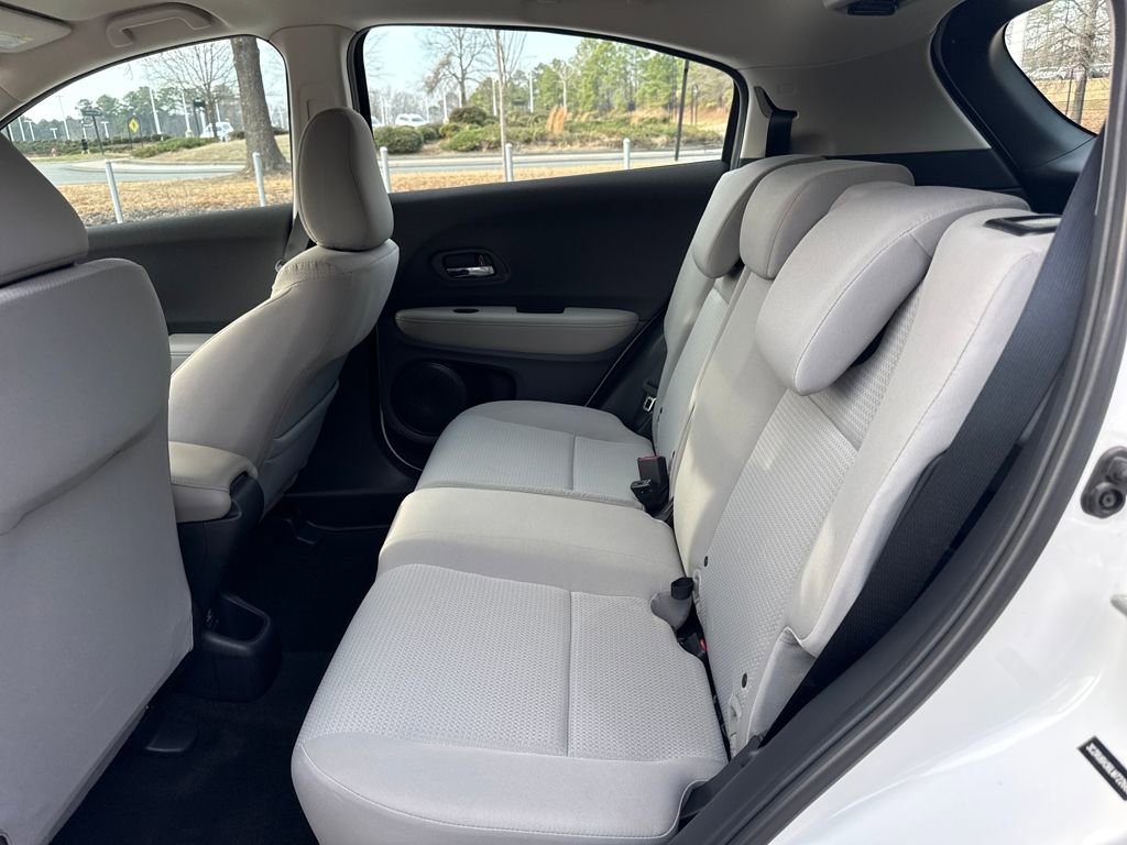 Used 2020 Honda HR-V LX image 26