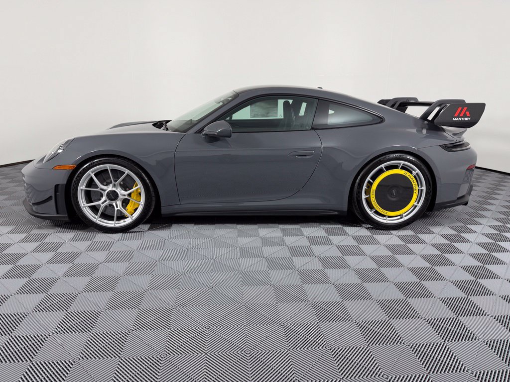 New 2026 Porsche 911 GT3 RWD image 2