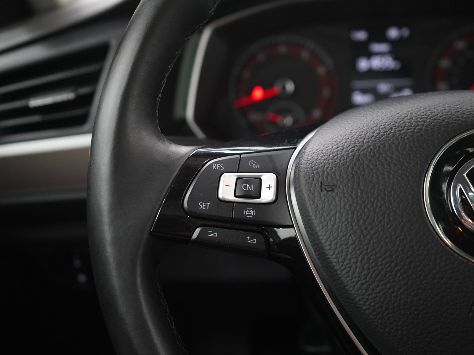 Used 2019 Volkswagen Jetta SE FWD image 23