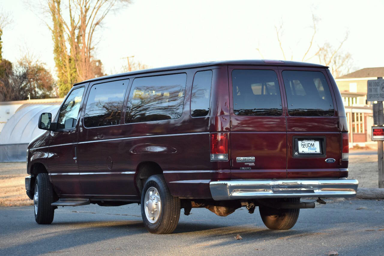 Used 2008 Ford E-350 and Econoline 350 XLT image 7