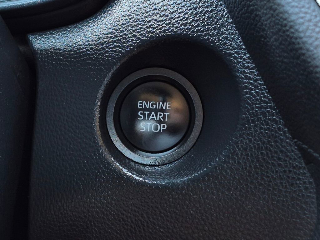 Used 2024 Toyota Corolla Cross LE FWD image 24