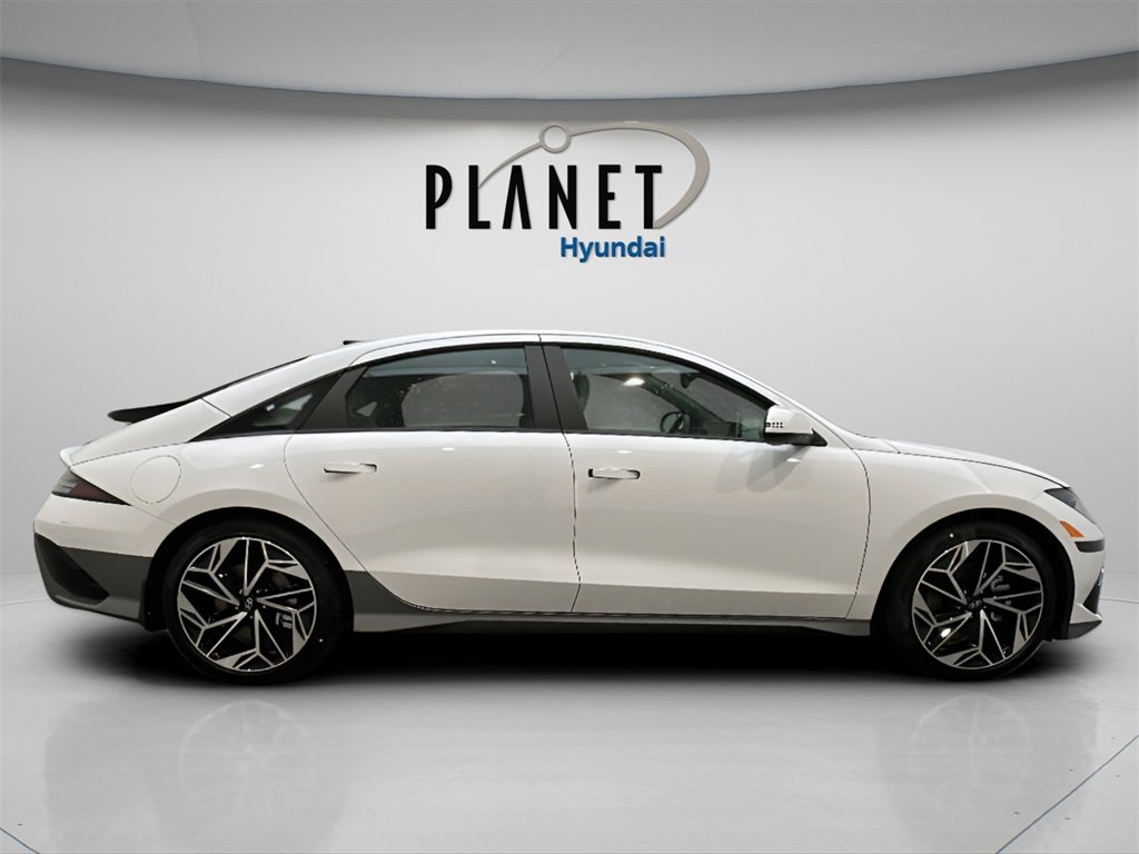 New 2025 Hyundai Ioniq 6 SEL image 8