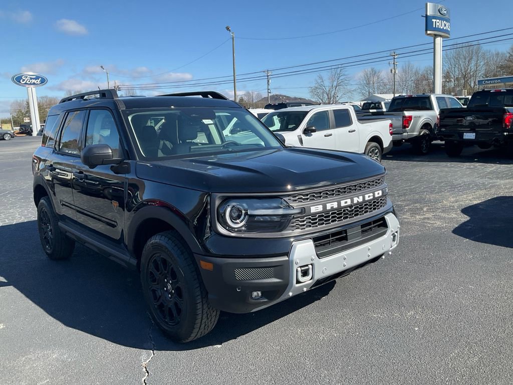New 2025 Ford Bronco Sport Badlands image 3