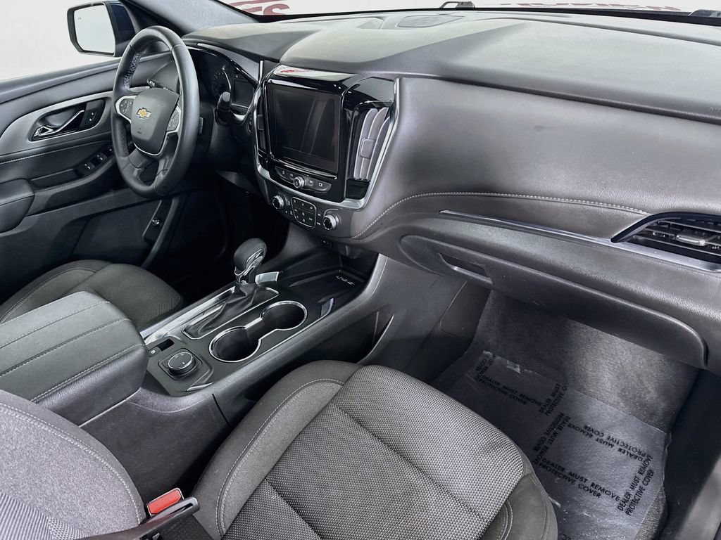 Used 2023 Chevrolet Traverse LT FWD image 33