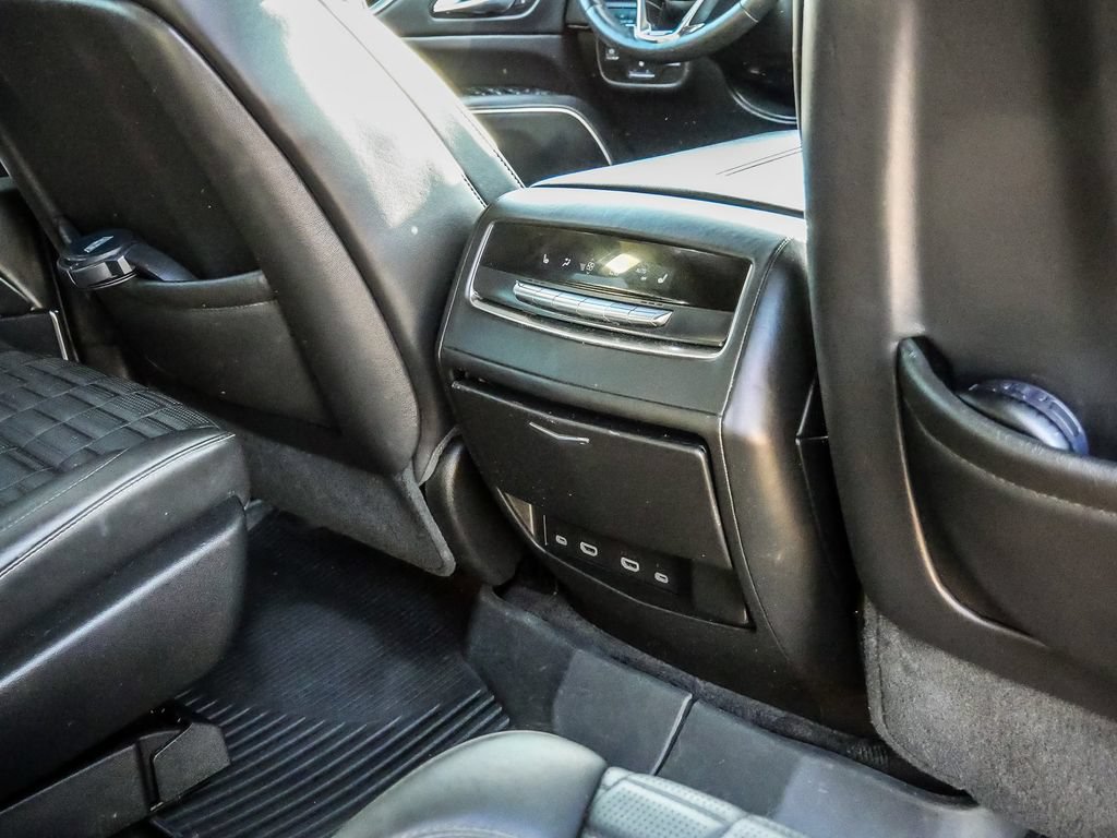 Used 2023 Cadillac Escalade ESV V w/ LPO, ONYX Package AWD/4WD image 27