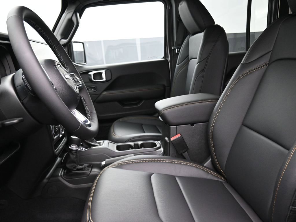 New 2025 Jeep Wrangler Sahara image 13