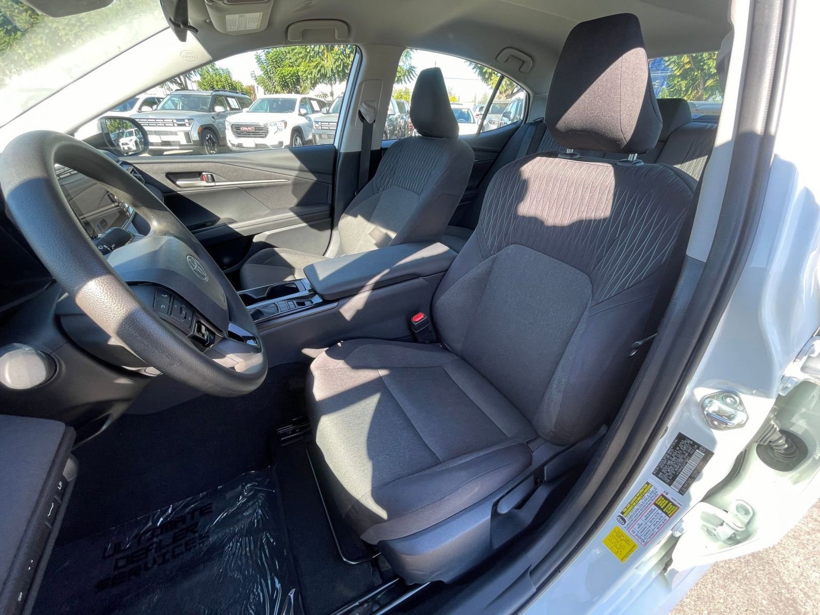 Used 2025 Toyota Camry LE image 36