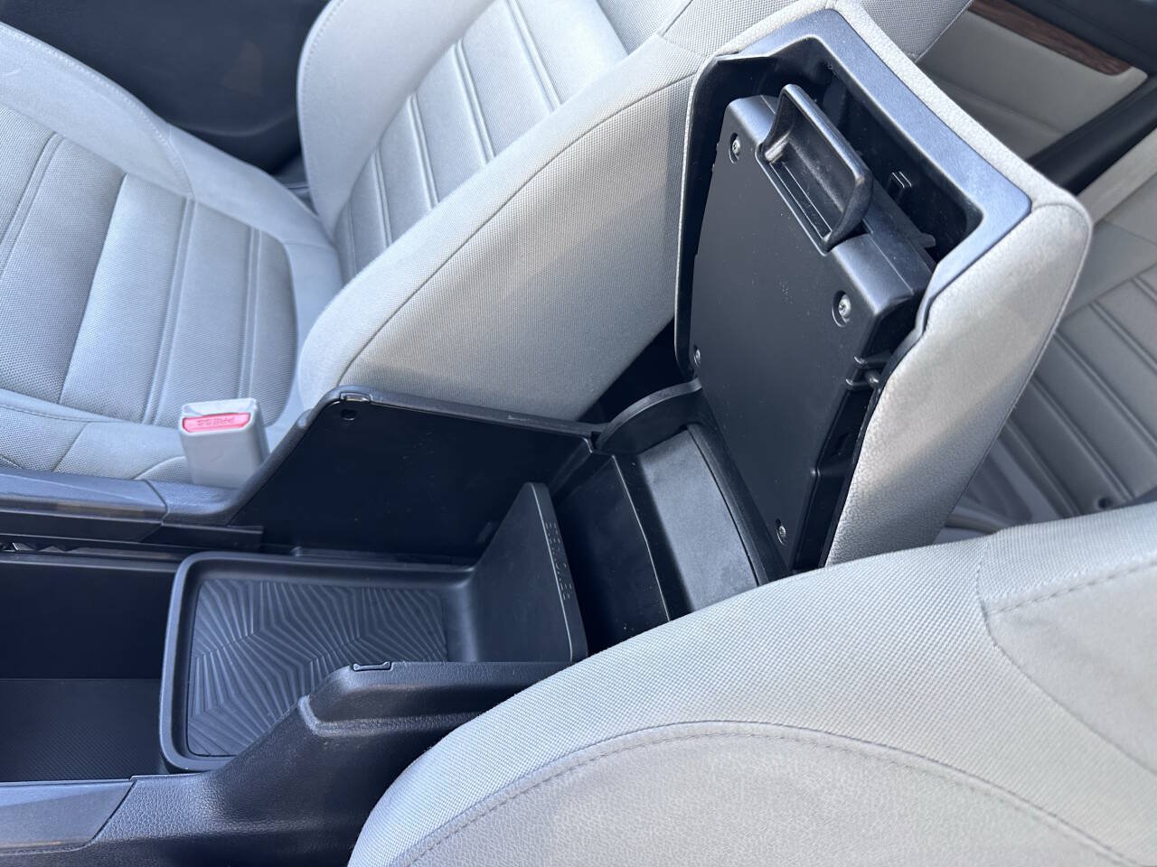 Used 2018 Honda CR-V EX image 34