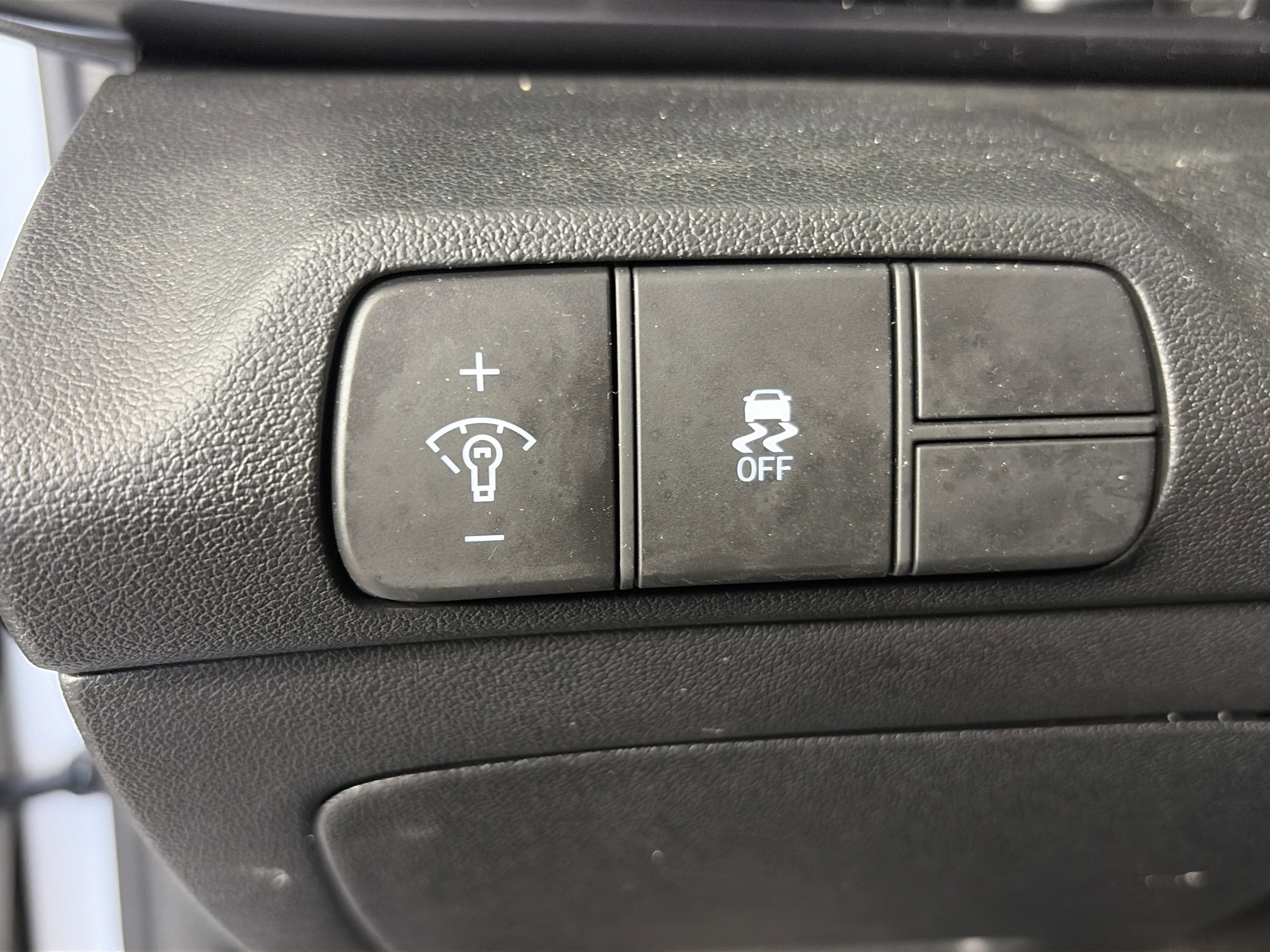 Certified 2025 Hyundai Elantra Sport FWD image 30