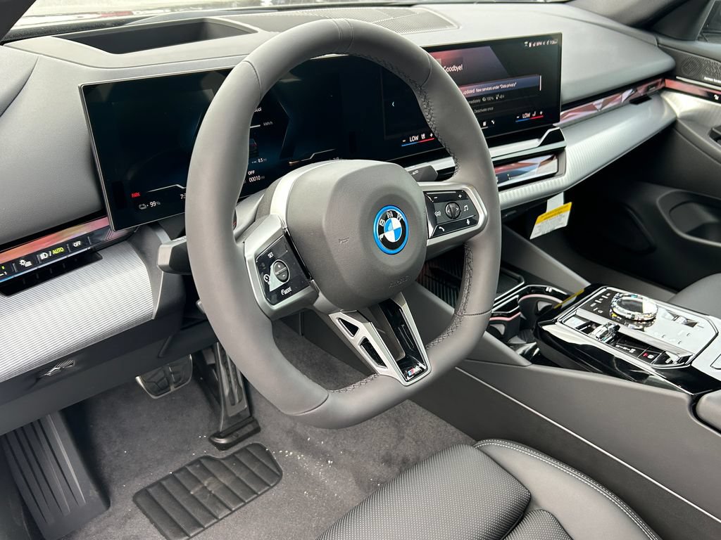 New 2027 BMW i5 eDrive40 w/ Executive Package AWD/4WD image 13