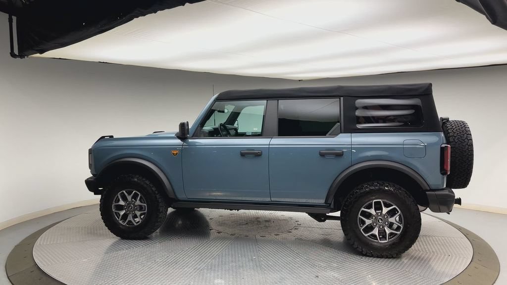 Used 2022 Ford Bronco Badlands AWD/4WD image 5