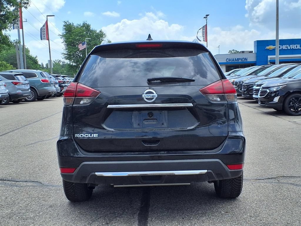 Used 2018 Nissan Rogue S w/ S Value Package FWD image 5