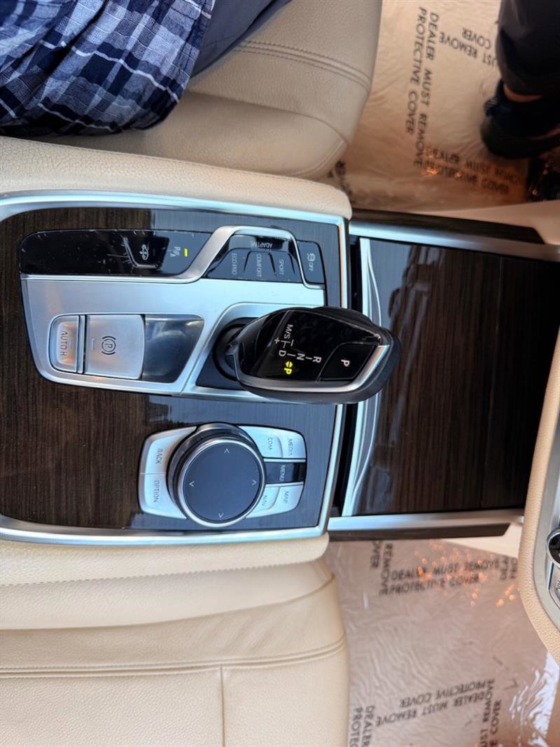 Used 2016 BMW 740i image 45