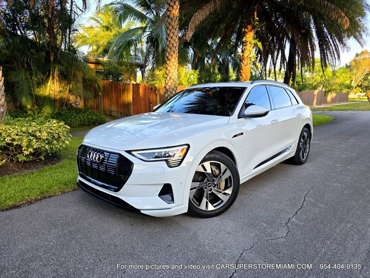 Used 2021 Audi e-tron Premium w/ Convenience Plus Package image 10