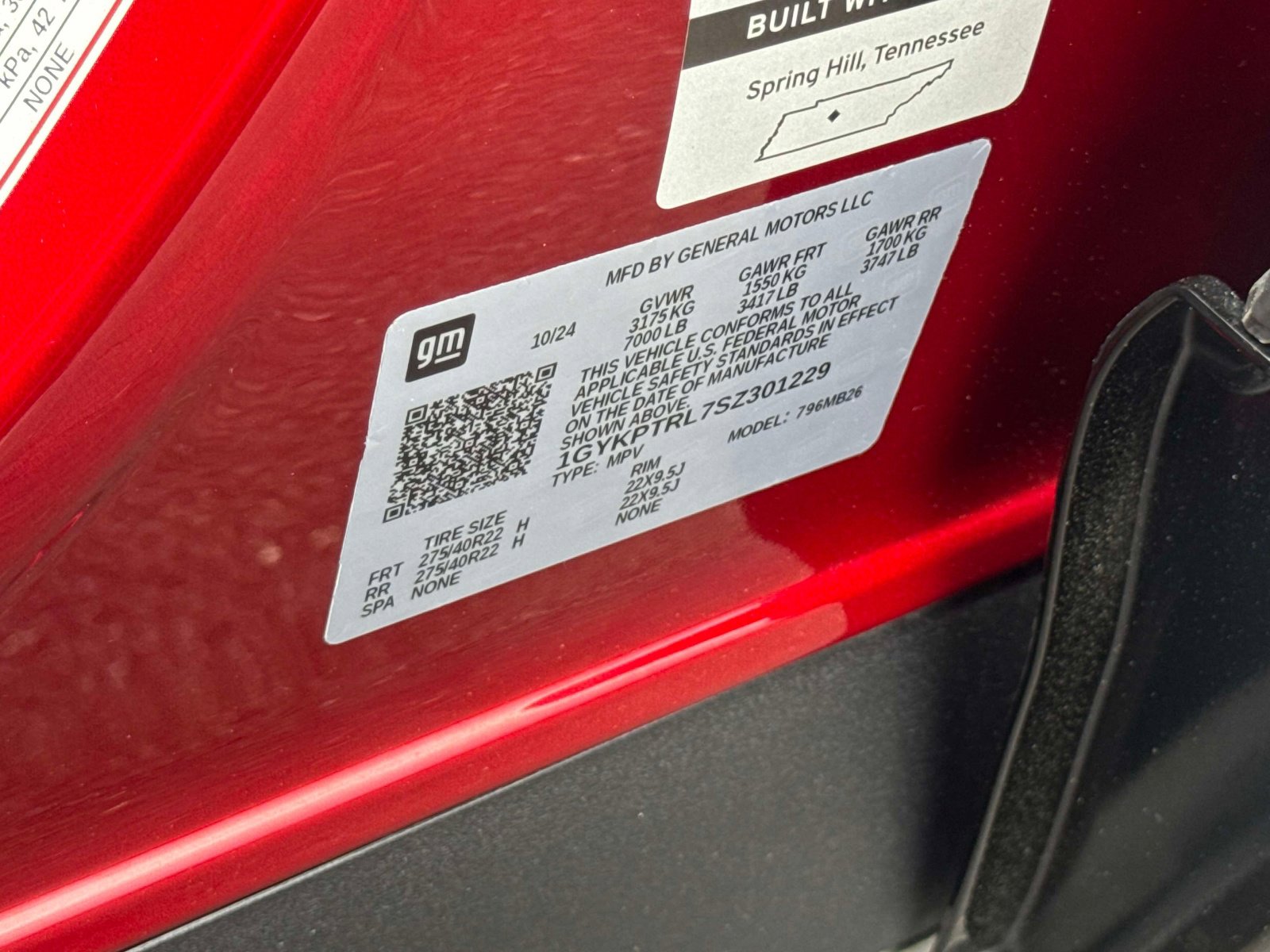 Certified 2025 Cadillac Lyriq Luxury w/ LPO, Floor Liner Package image 32