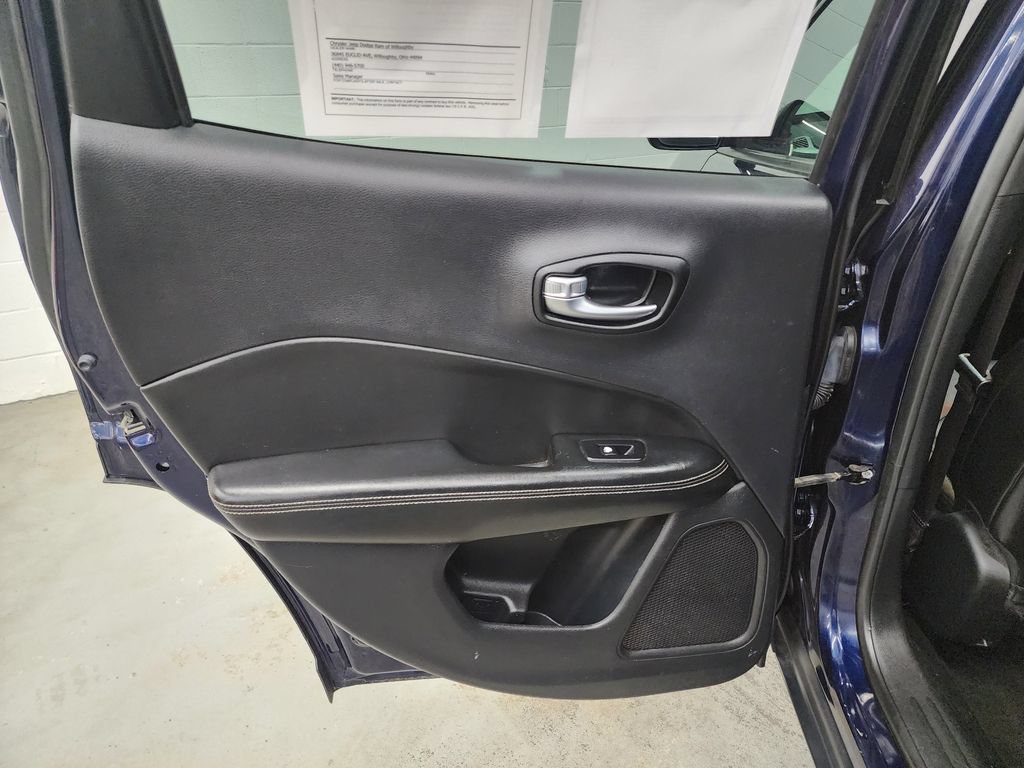 Used 2021 Jeep Compass Latitude FWD image 23