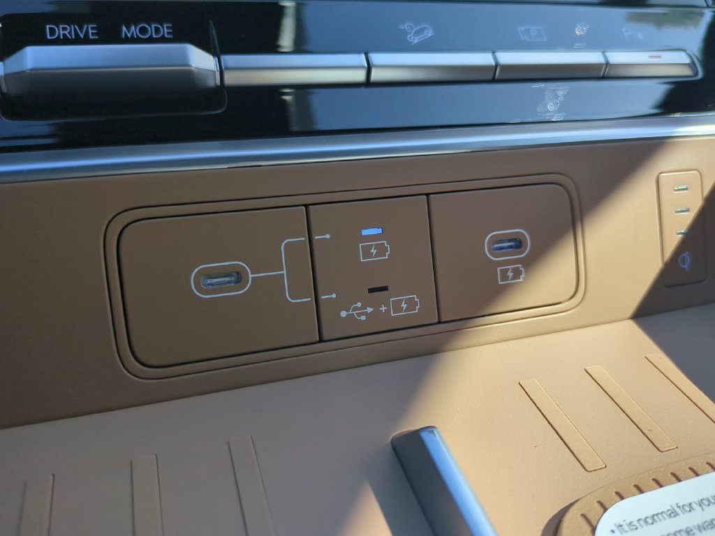 New 2027 Hyundai Santa Fe Calligraphy FWD image 29