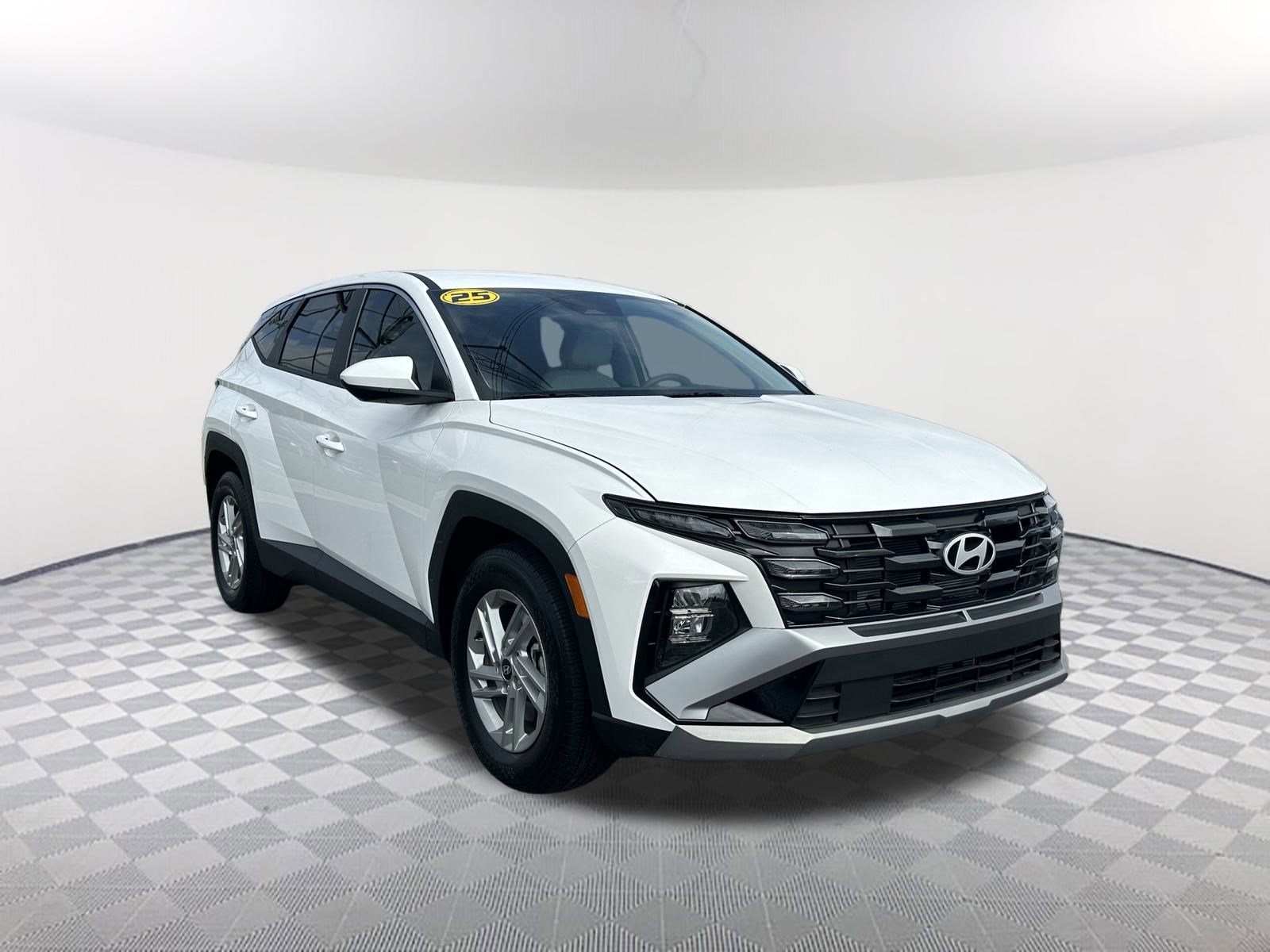 Used 2025 Hyundai Tucson SE image 4