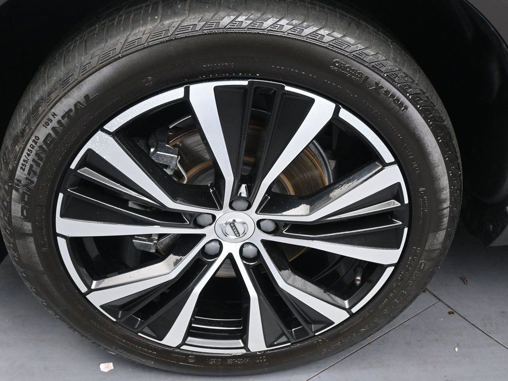 Used 2023 Volvo XC60 B5 Plus image 41