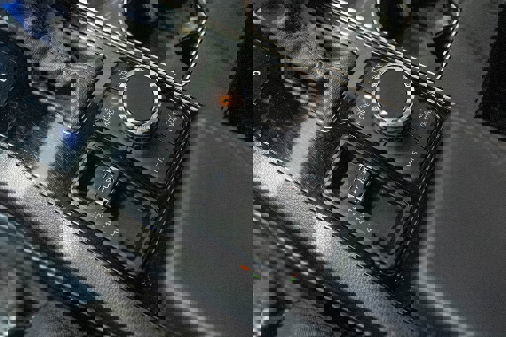 Certified 2022 Toyota Tundra SR5 w/ TRD Off-Road Package image 25