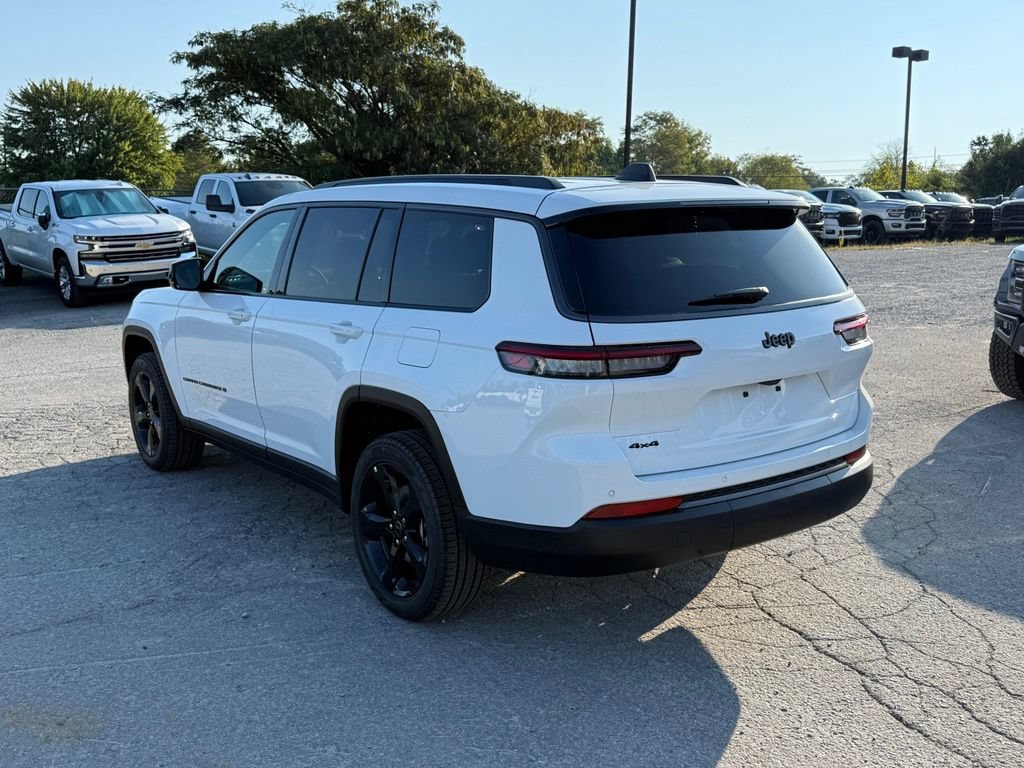 New 2027 Jeep Grand Cherokee L Limited w/ Limited Altitude Package AWD/4WD image 8