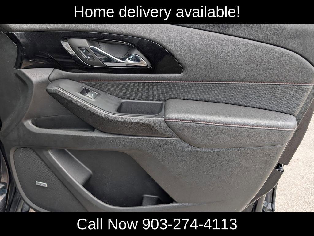 Used 2023 Chevrolet Traverse RS FWD image 37
