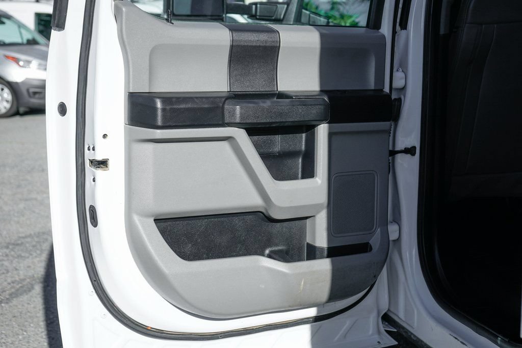 Used 2020 Ford F550 2WD Crew Cab Super Duty image 33