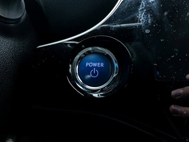 Used 2018 Toyota Prius Three Touring image 25