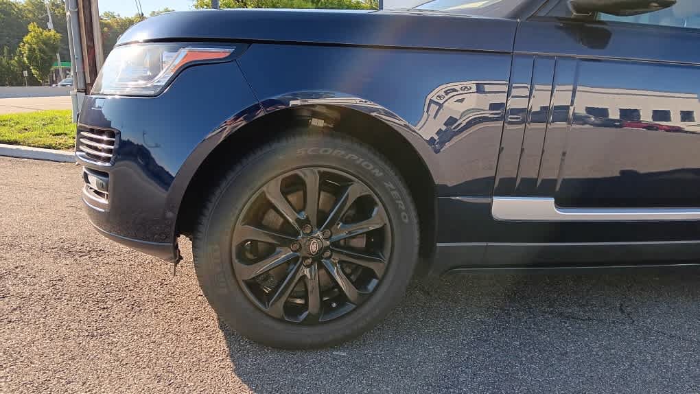 Used 2015 Land Rover Range Rover HSE AWD/4WD image 10