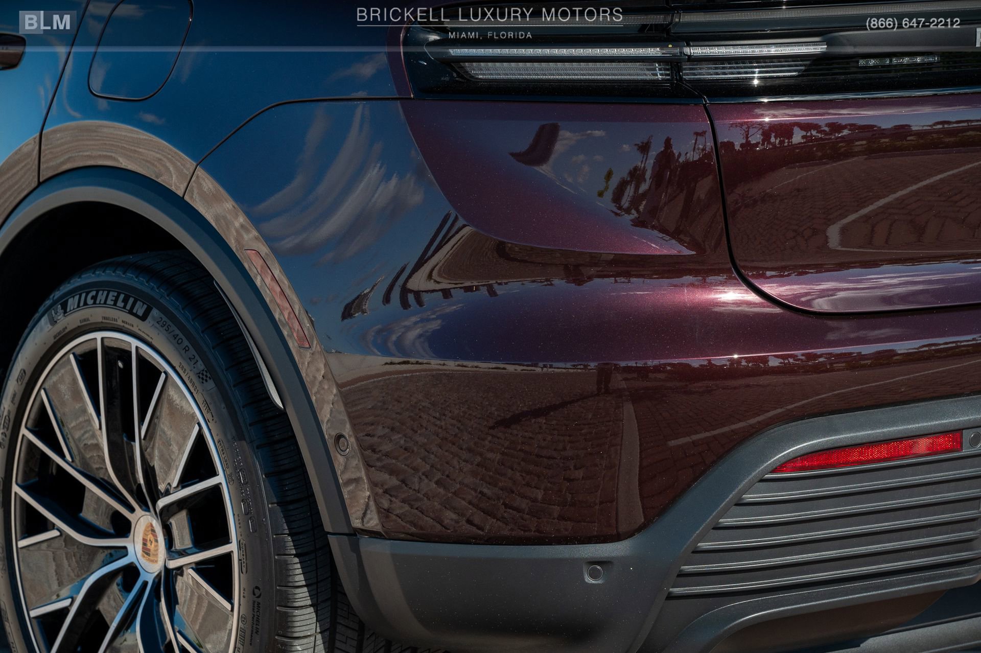 Used 2025 Porsche Macan 4 Electric image 48