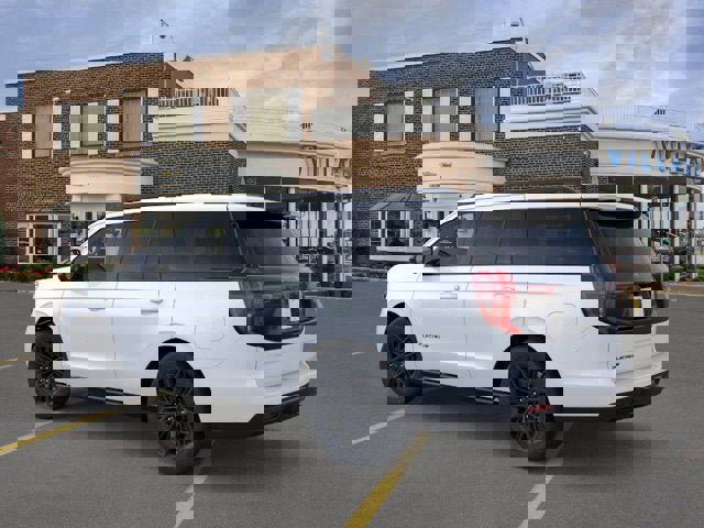 New 2026 Ford Expedition Platinum w/ Stealth Appearance Package image 4