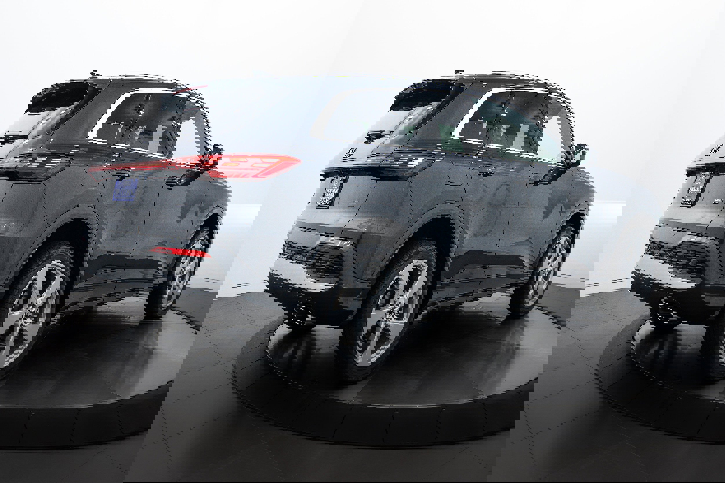 New 2025 Audi Q5 2.0T Premium Plus image 4