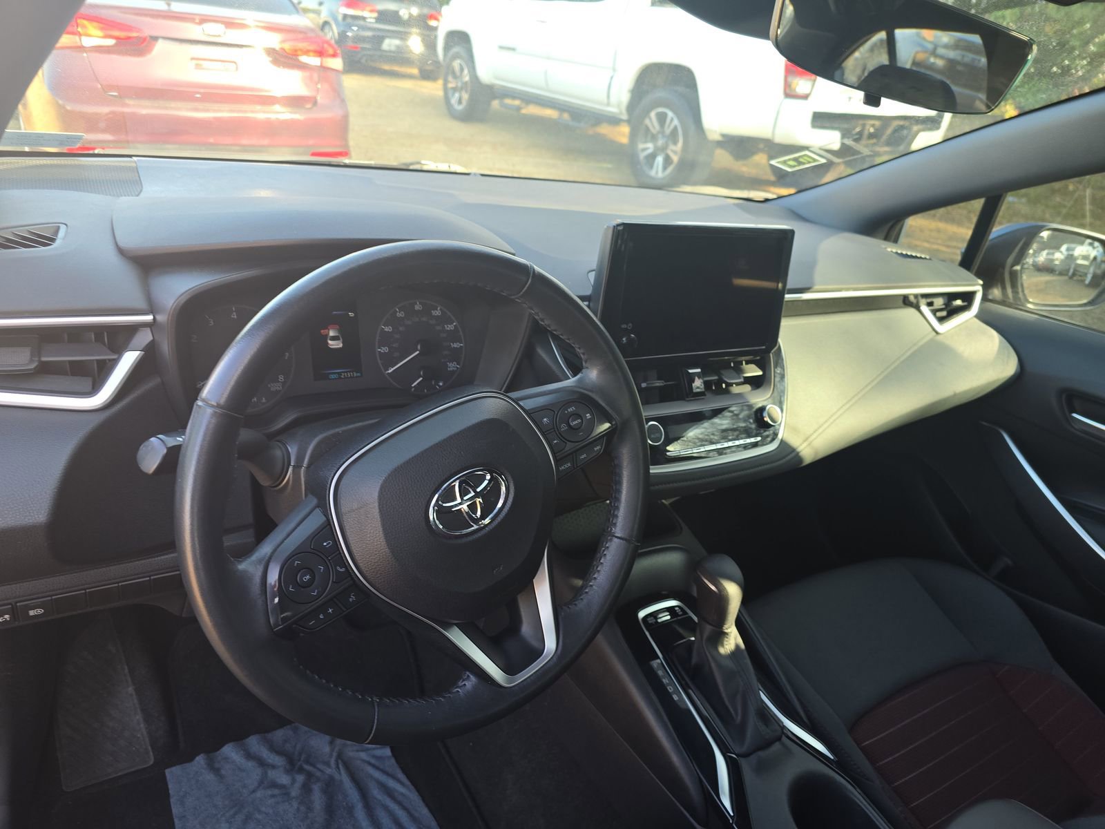 Used 2023 Toyota Corolla SE image 17