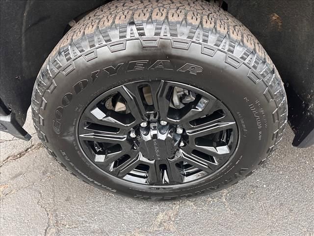 Certified 2021 GMC Sierra 2500 Denali w/ Denali Black Diamond Edition image 35