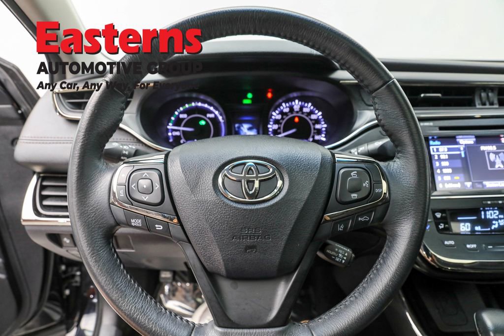 Used 2018 Toyota Avalon XLE Premium image 10
