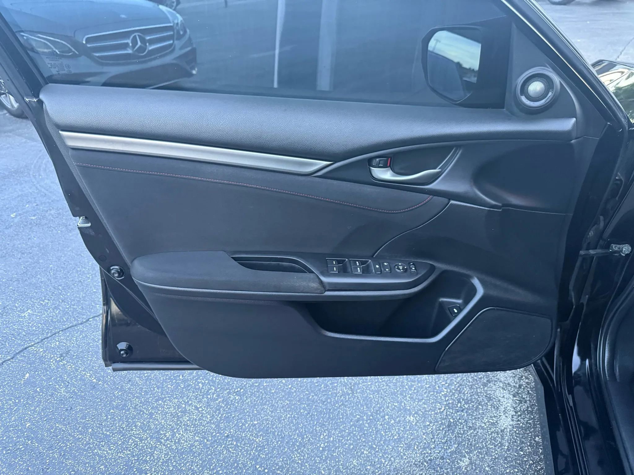 Used 2018 Honda Civic Si image 13