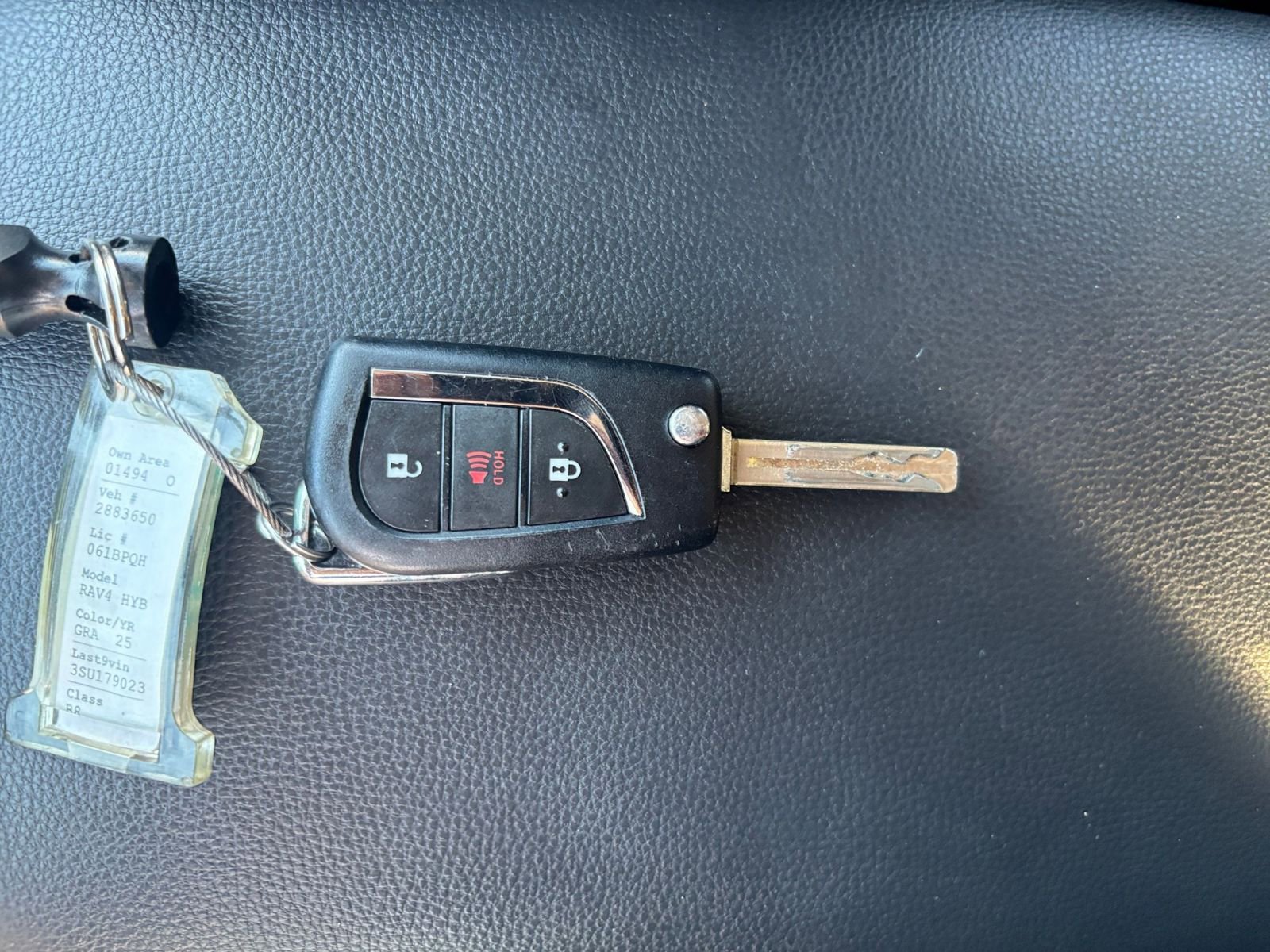 Used 2025 Toyota RAV4 LE image 22